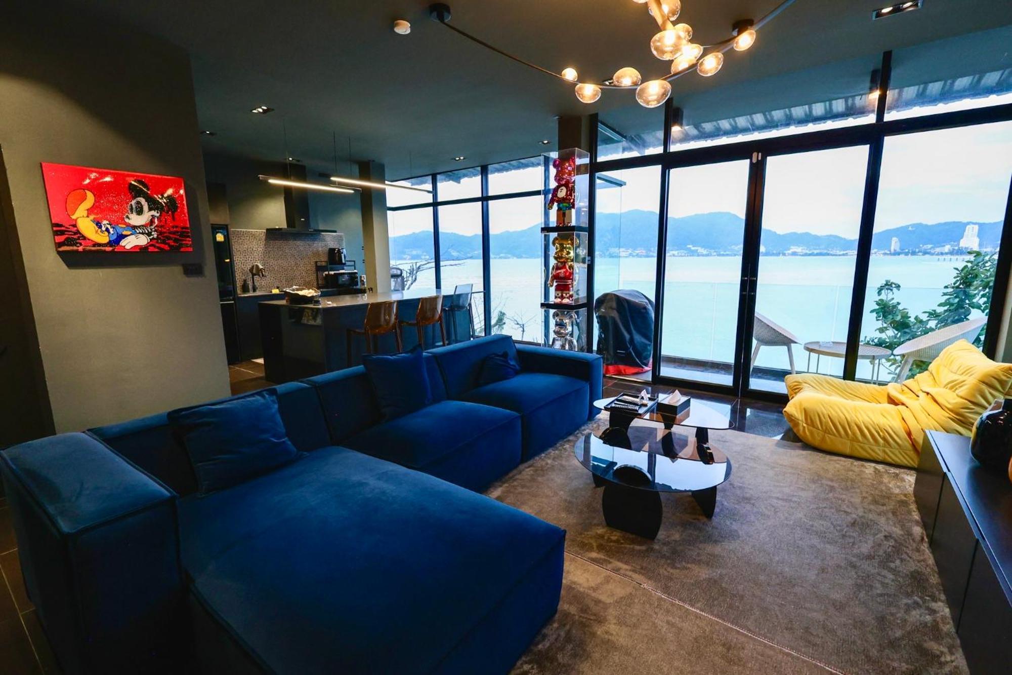 Tri Trang Beachfront With Stunning Views Apartment